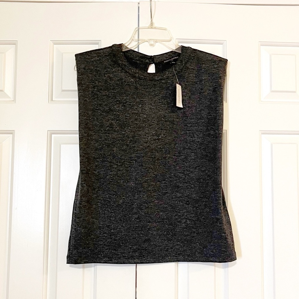 NWT! Banana Republic Heathered Black Gray Sleeveless top w/ light shoulder pads